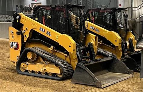 New CAT 255 Compact Track Loader 